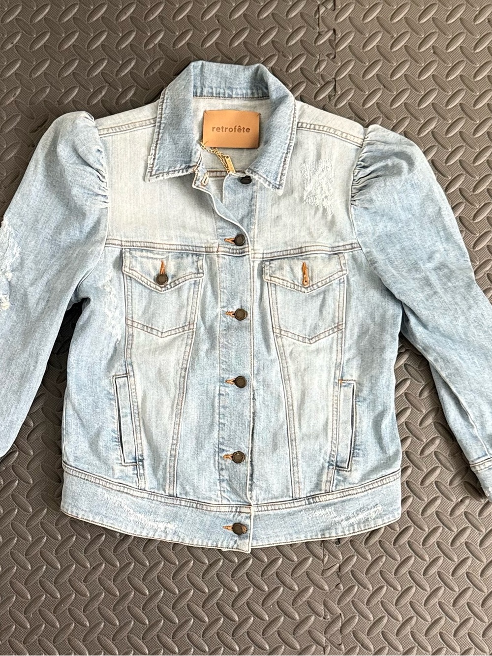 retrofête Women's Light Blue Distressed Button Front Jacket w/ Pockets Size S